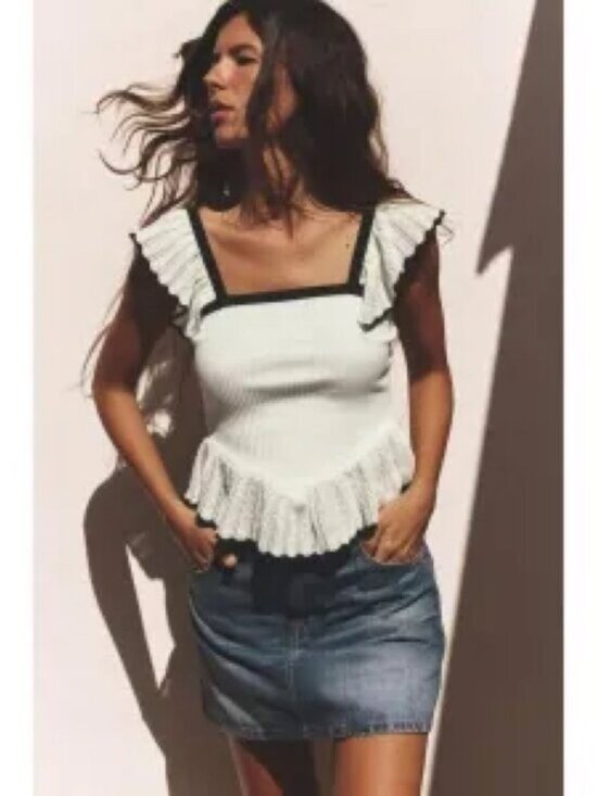 Zara Tops - 🛍 Zara White Ribbed Ruffle Peplum Top Square Neck Contrast Trim Size L